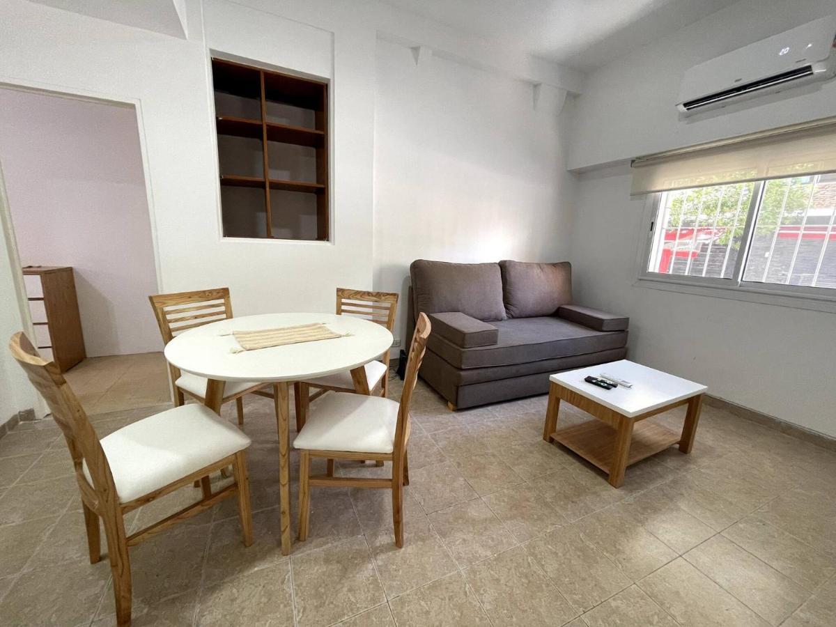 Apartment Cozy Retreat Near River Plate Stadium